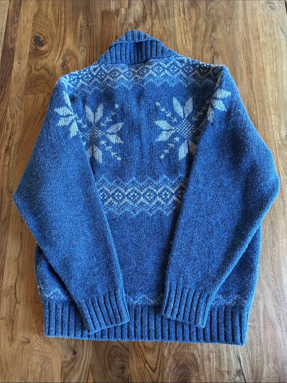 Pendleton Men's Blue Collar Wool Sweater - Picture 4 of 7